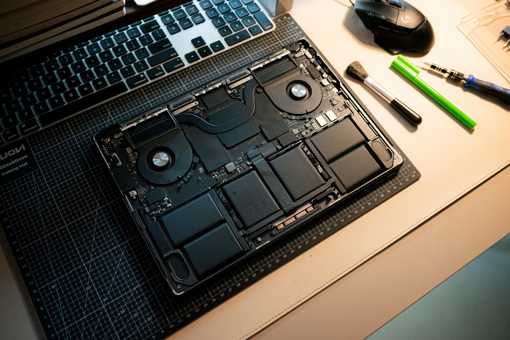 Computerhardware und PC-Komponenten