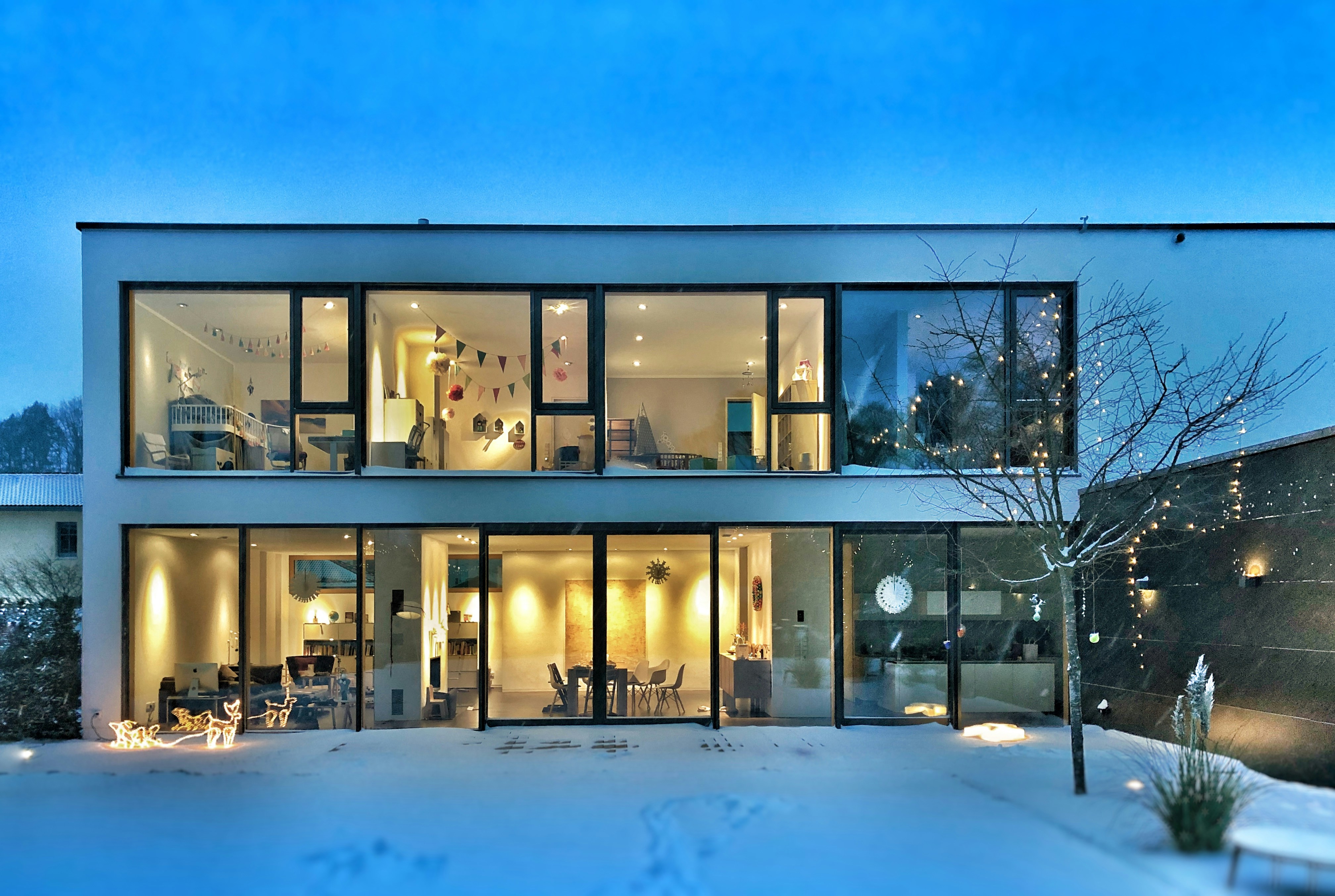 Smart-Home-Steuerung in einem modernen Zuhause
